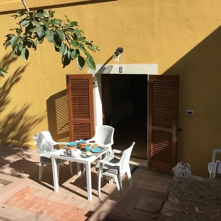 Argentiera شقة